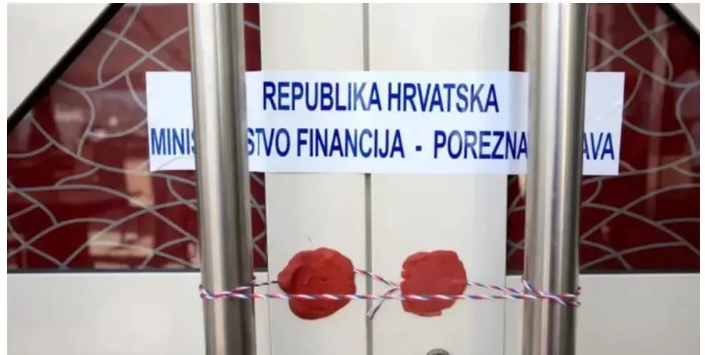 OPREZ, UGOSTITELJI! Lažni inspektor ʼharaʼ Slavonskim Brodom: Upada u kafiće i traži uvid u promet