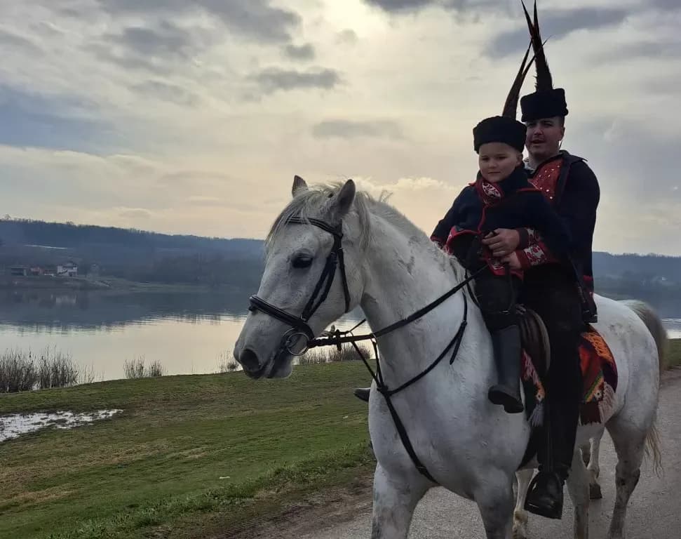 Baština koja živi: Pokladno jahanje u Dubočcu i Banovcima