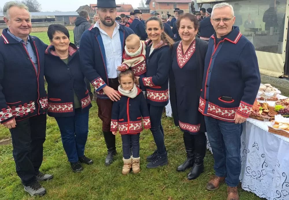 Baština koja živi: Pokladno jahanje u Dubočcu i Banovcima