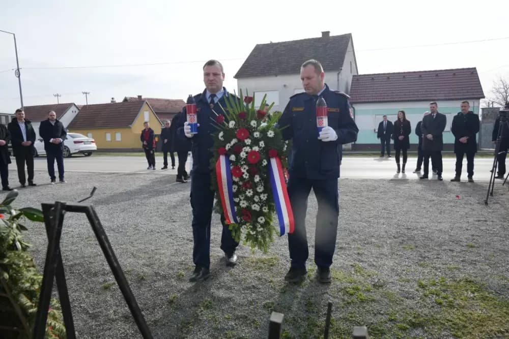 Svečano i dostojanstveno u Sibinju: Odana počast žrtvama i obilježen Dan općine