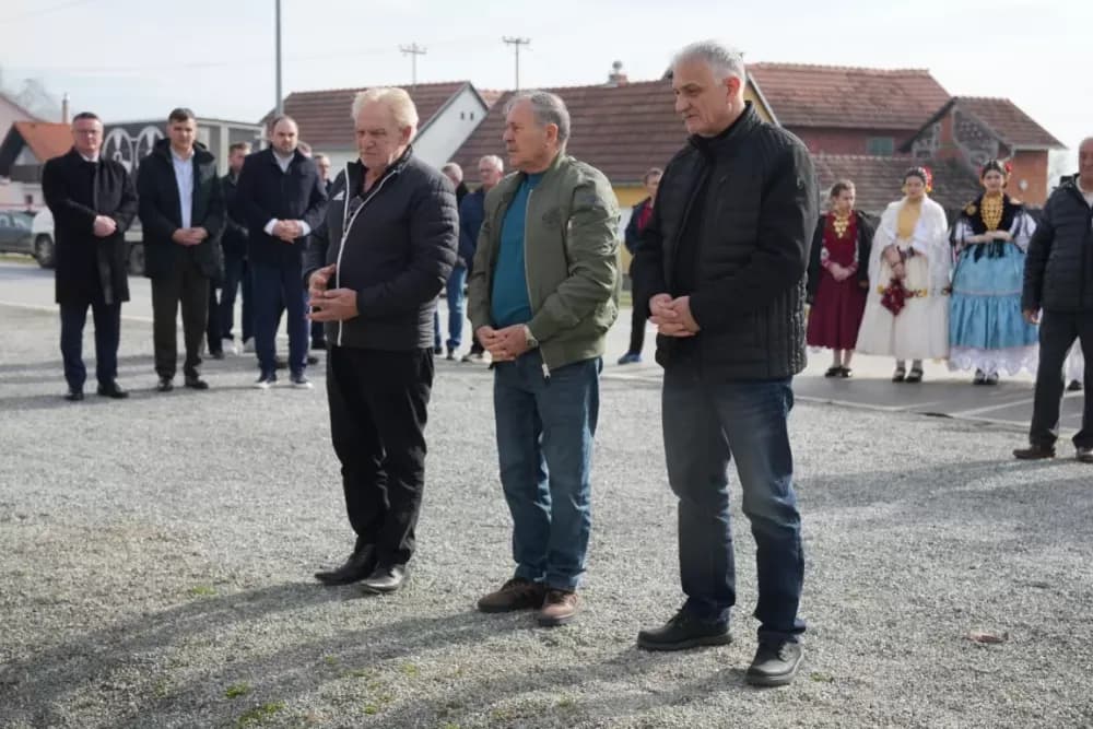 Svečano i dostojanstveno u Sibinju: Odana počast žrtvama i obilježen Dan općine