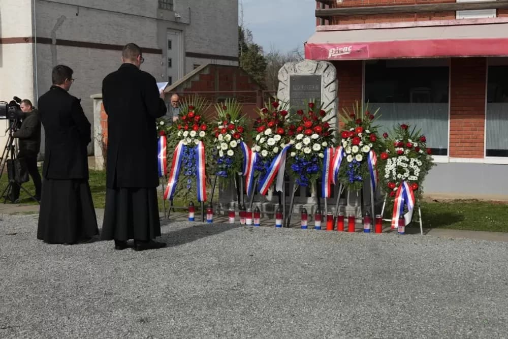 Svečano i dostojanstveno u Sibinju: Odana počast žrtvama i obilježen Dan općine
