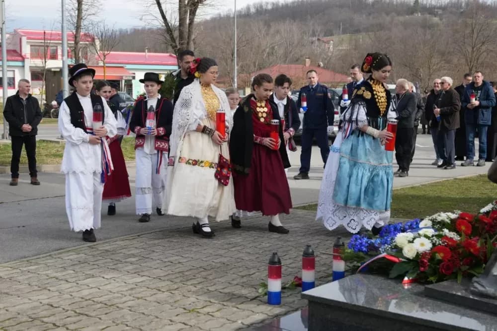 Svečano i dostojanstveno u Sibinju: Odana počast žrtvama i obilježen Dan općine