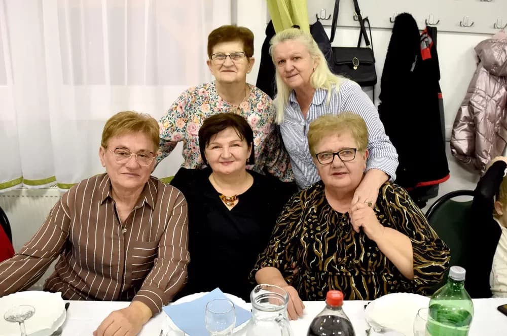 Bivši državni inspektor cestovnog prometa Mata Benakić proslavio 75.rođendan - pjevali mu Đenka, Štef i Satir