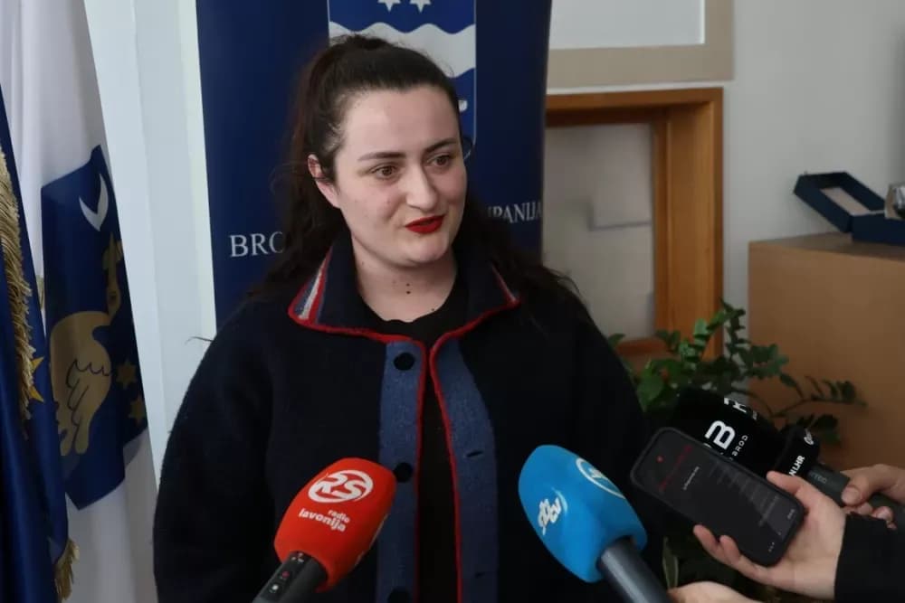 Nagrađene Šokice i snaše na prijemu kod župana Marušića: Nekog odgojiti u duhu da čuva kulturu i tradiciju je nešto veliko