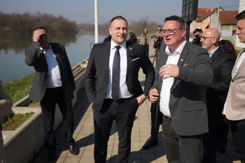 Slavonska priča iz Davora i Lužana koja vraća vjeru u selo: Gelemanovići šire poljoprivrednu proizvodnju i maloprodaju