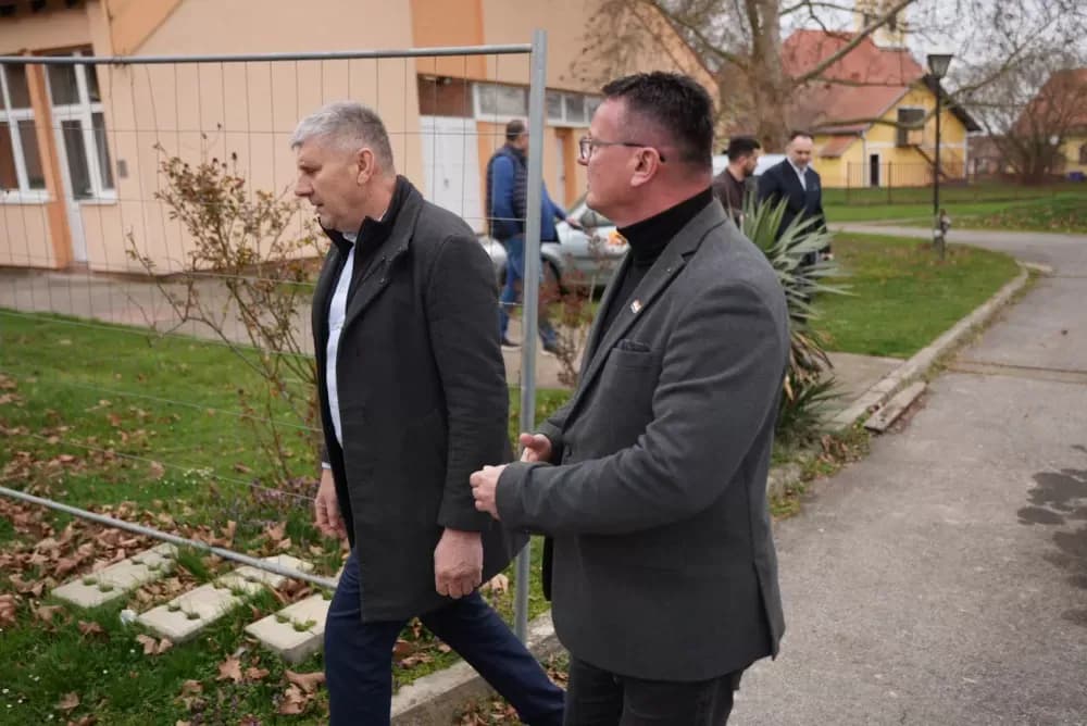 Povijesna ulaganja u obrazovanje: OŠ ʼStjepan Radićʼ u Oprisavcima dobiva nove učionice i prelazi na jednosmjenski rad