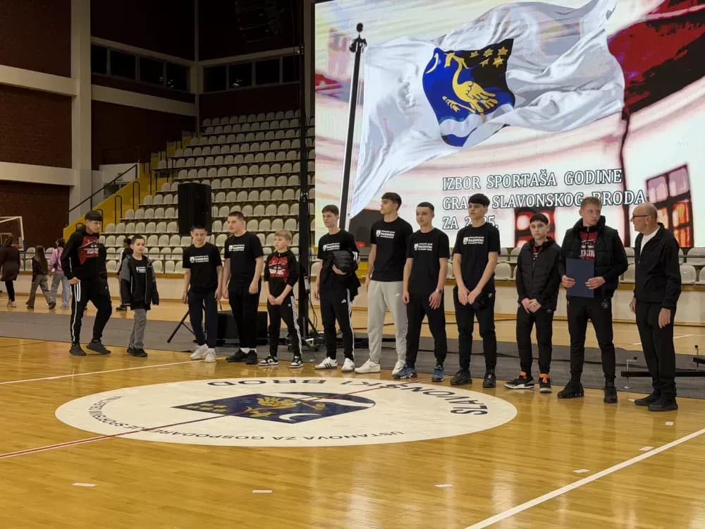Slavonski Brod nagradio najbolje sportaše 2025.: Veočić i Tot na vrhu