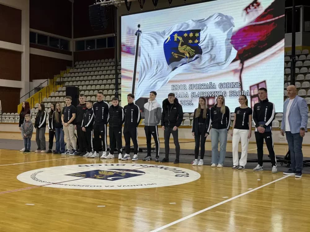 Slavonski Brod nagradio najbolje sportaše 2025.: Veočić i Tot na vrhu