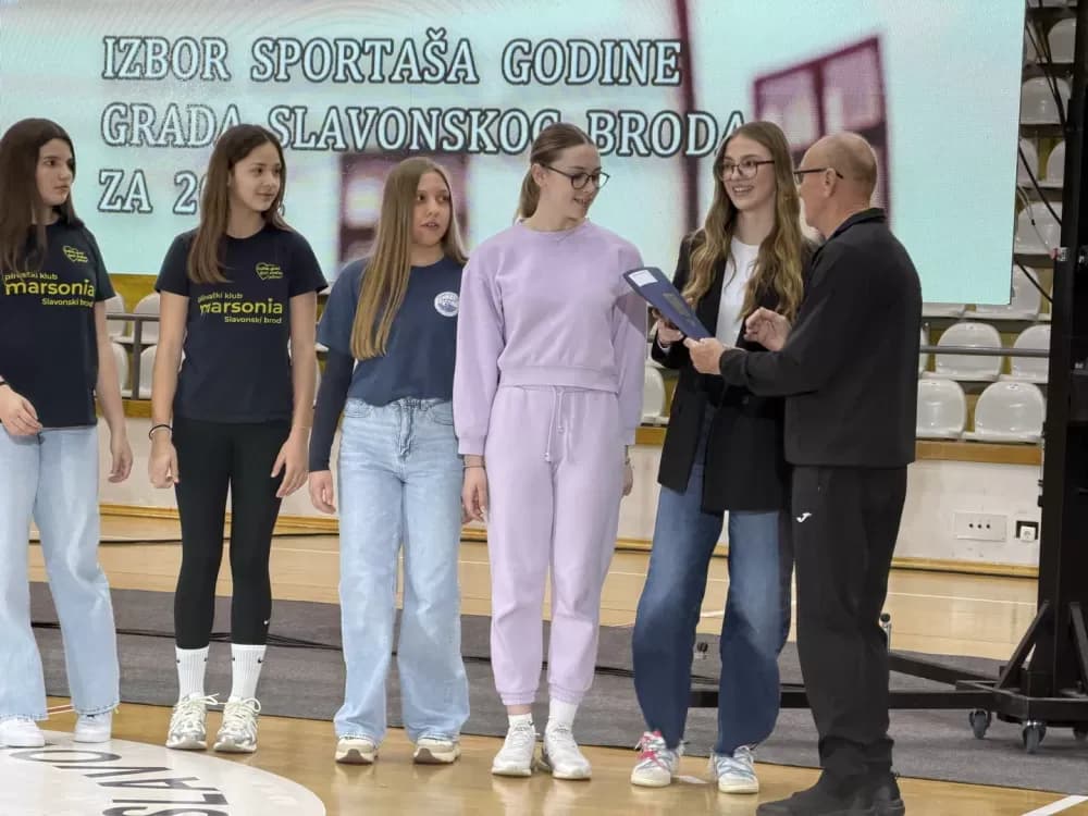 Slavonski Brod nagradio najbolje sportaše 2025.: Veočić i Tot na vrhu