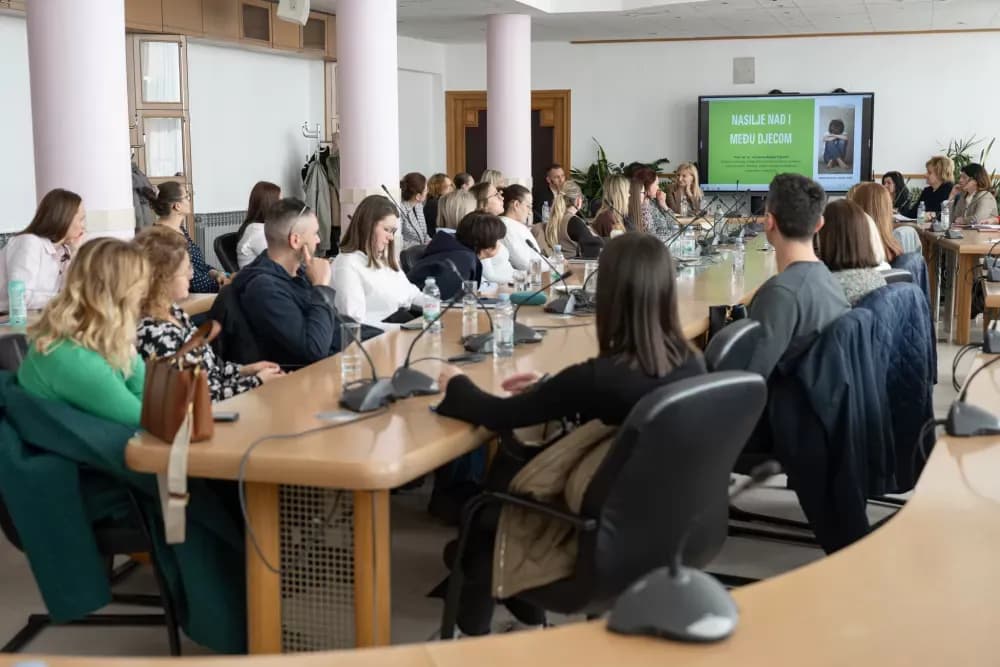 Nasilje nad djecom u fokusu: Stručnjaci pozivaju na jaču prevenci