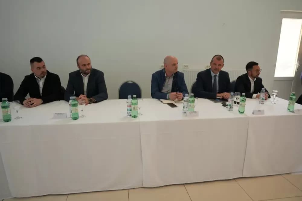 Slavonski Šamac okupio vodeće gospodarstvenike: Održana sjednica Gospodarskog vijeća uz fokus na razvoj i investicije