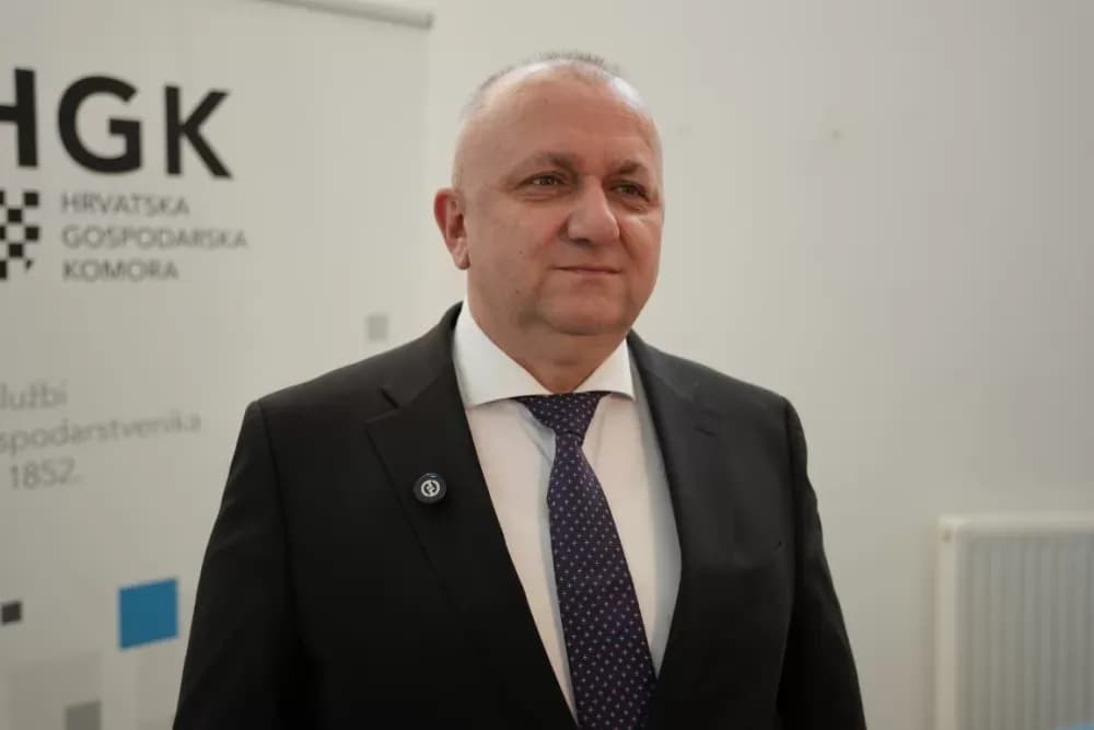 Slavonski Šamac okupio vodeće gospodarstvenike: Održana sjednica Gospodarskog vijeća uz fokus na razvoj i investicije