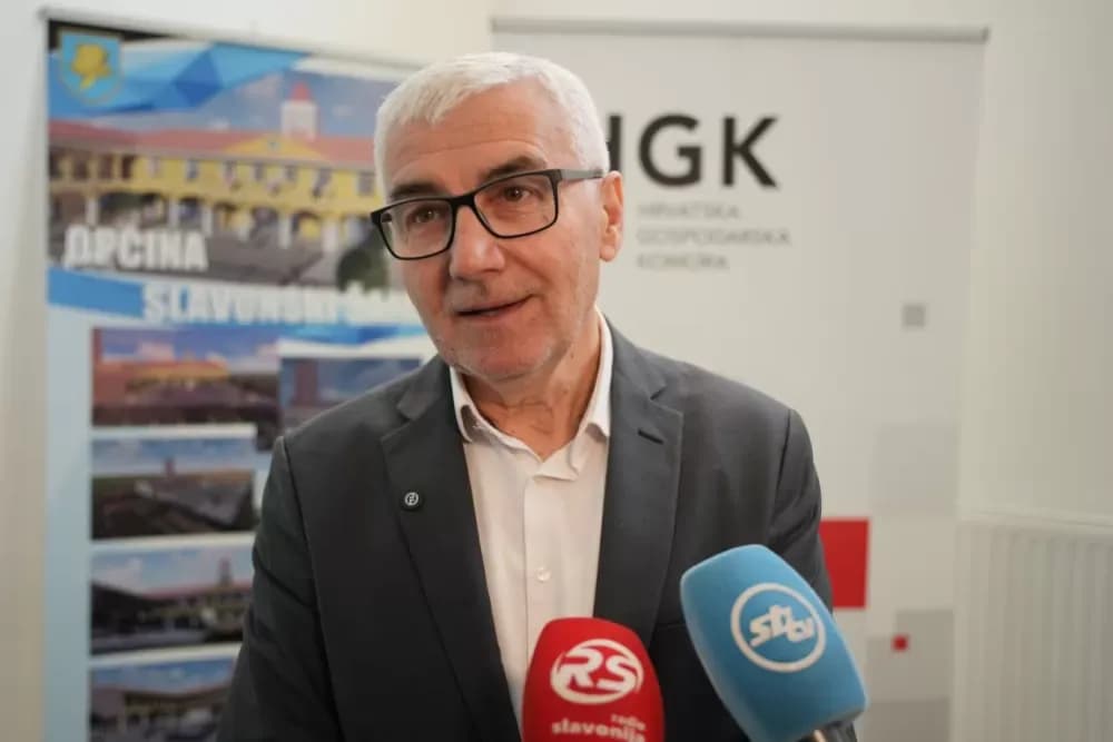 Slavonski Šamac okupio vodeće gospodarstvenike: Održana sjednica Gospodarskog vijeća uz fokus na razvoj i investicije
