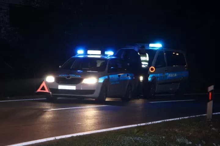 Udar u tri kuće, automobil i stup: Što je dovelo do opasne nesreće u Radovanju?