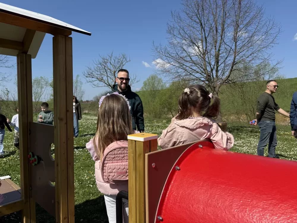 Najmlađi uživali u uskrsnom druženju u Tvrđavi Brod
