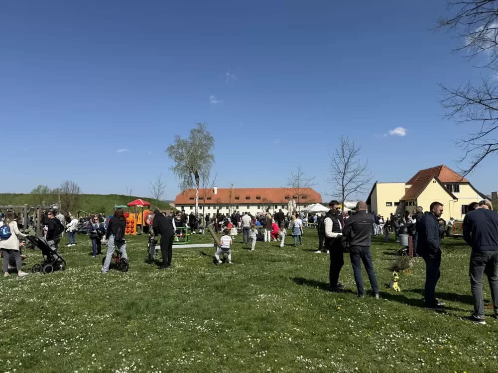 Najmlađi uživali u uskrsnom druženju u Tvrđavi Brod