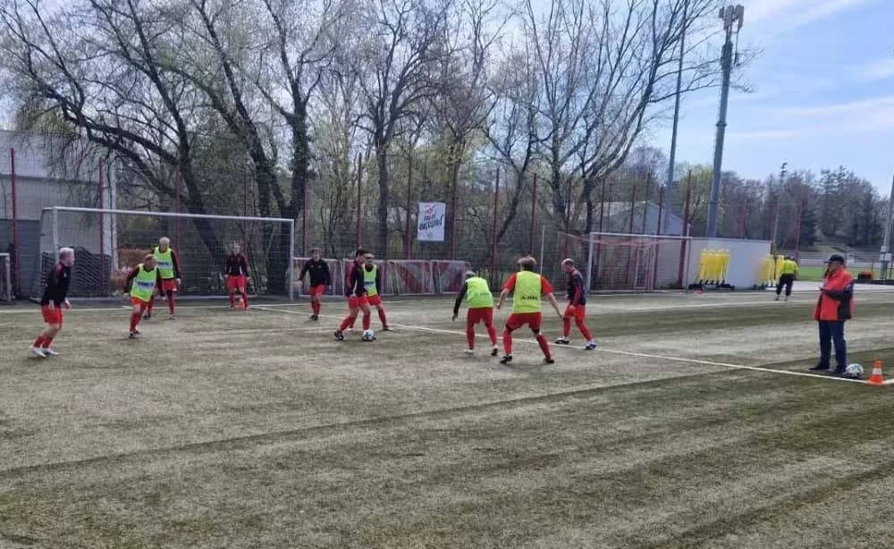Slavonski Brod i München spojili (i) nogometni veterani