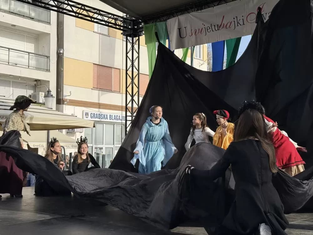 Smjena vlasti u Slavonskom Brodu, ključeve grada preuzeli najmlađi