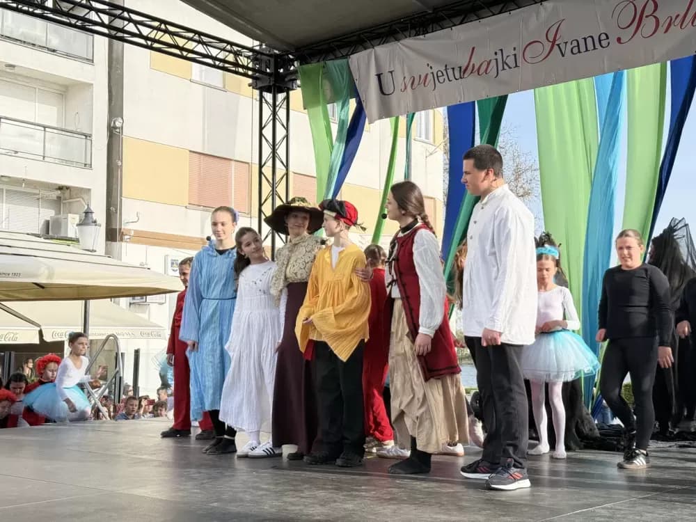Smjena vlasti u Slavonskom Brodu, ključeve grada preuzeli najmlađi