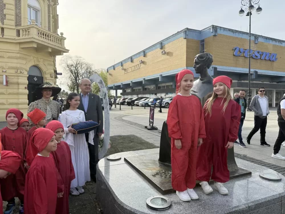 Smjena vlasti u Slavonskom Brodu, ključeve grada preuzeli najmlađi