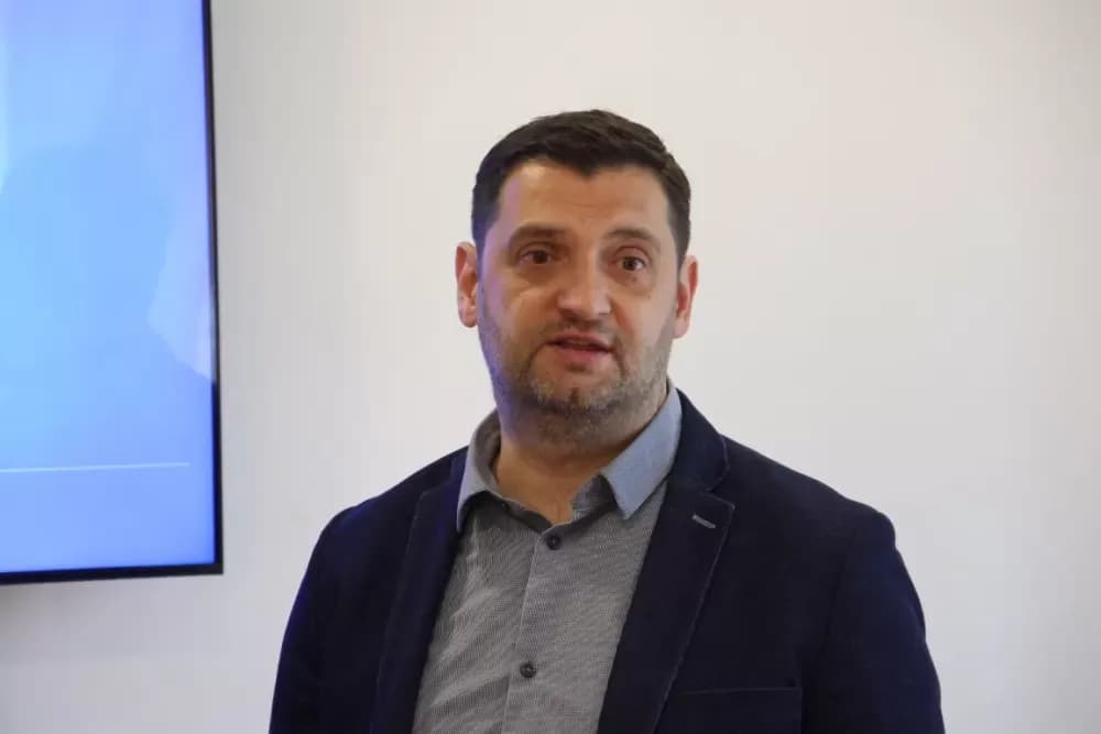 Grad bez rezultata: Kritike na račun gradonačelnika sve glasnije u Slavonski Brod