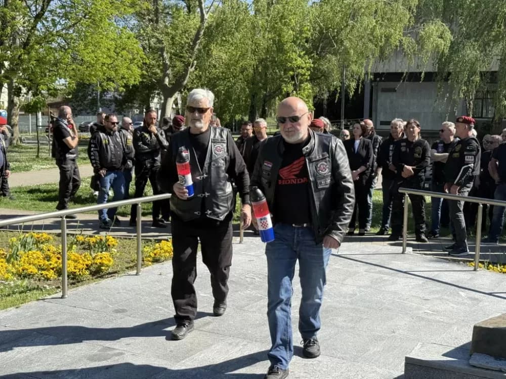 Hodočasnička vožnja s porukom: Slavonski Brod dočekao Moto klub 4. gardijske brigade