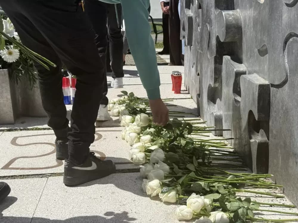 Bijele ruže za djecu kojoj je rat prekinuo djetinjstvo