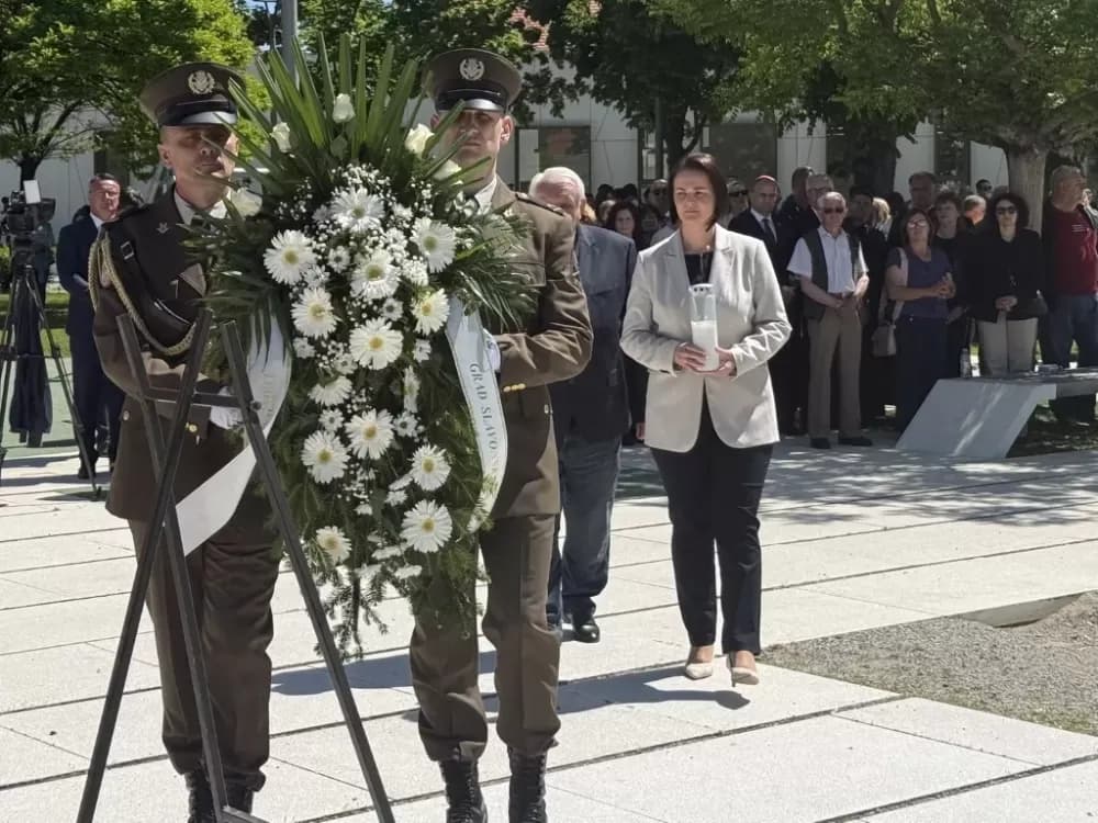 Bijele ruže za djecu kojoj je rat prekinuo djetinjstvo
