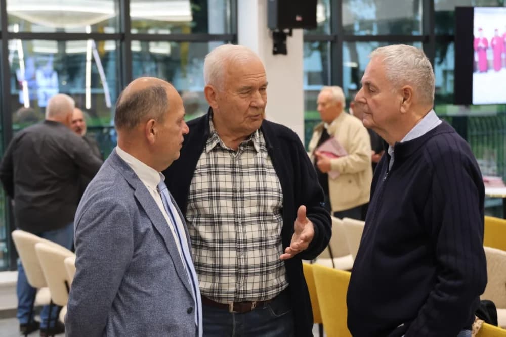 Predstavljena monografija ʼVisoka vinska akademija Slavonski Brodʼ