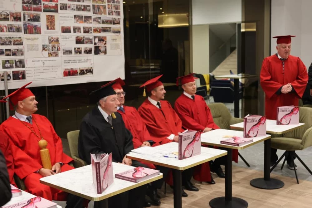 Predstavljena monografija ʼVisoka vinska akademija Slavonski Brodʼ