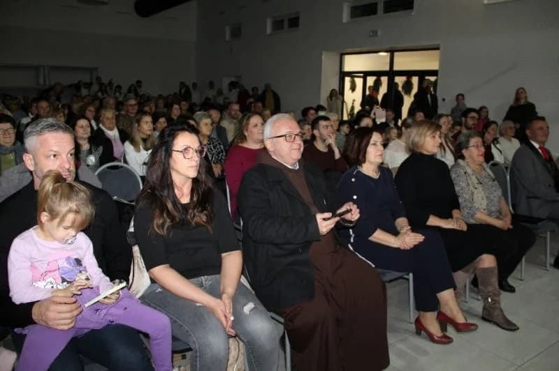 “TOMISLAVCI” U SUSRET BOŽIĆU – Tradicionalni koncert HPD Tomislav Cernik