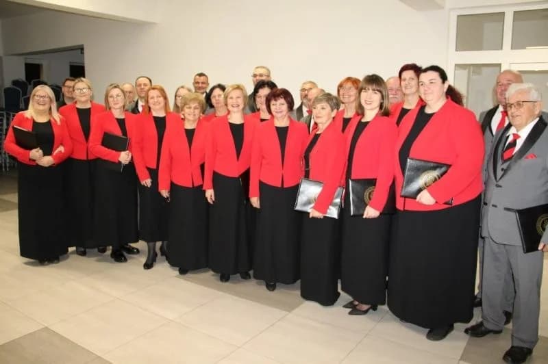 “TOMISLAVCI” U SUSRET BOŽIĆU – Tradicionalni koncert HPD Tomislav Cernik