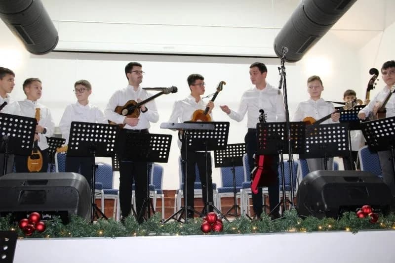 “TOMISLAVCI” U SUSRET BOŽIĆU – Tradicionalni koncert HPD Tomislav Cernik