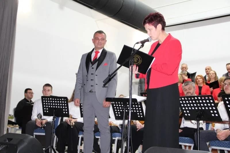 “TOMISLAVCI” U SUSRET BOŽIĆU – Tradicionalni koncert HPD Tomislav Cernik