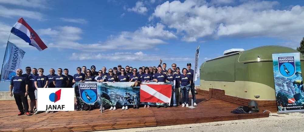 Ronioci KPA Marsonia iz Slavonskog Broda organizirali eko akciju čišćenja podmorja u Rovinju